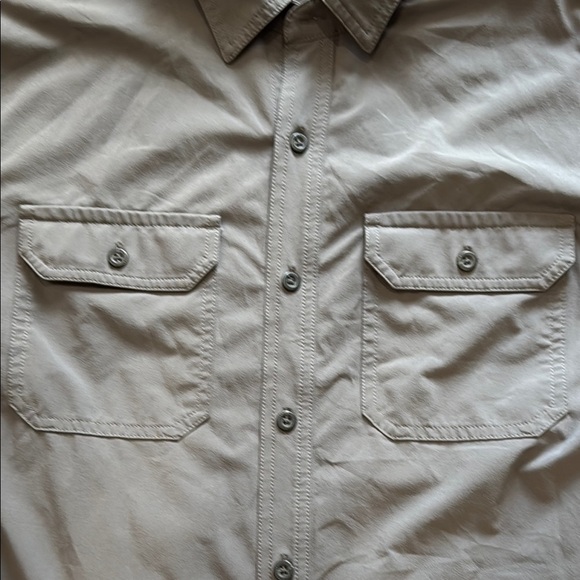 Men's Gray Short Sleeve Eddie Bauer Shirt - Picture 2 of 4